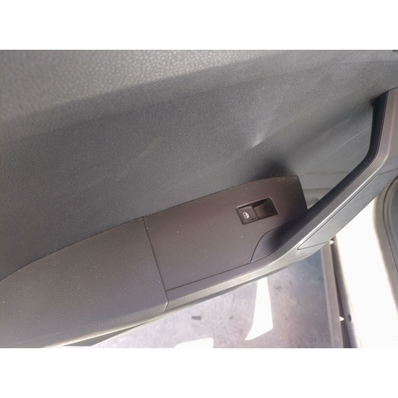 Recambio de mando elevalunas trasero izquierdo para seat arona (kj7, kjp) 1.0 tsi referencia OEM IAM   