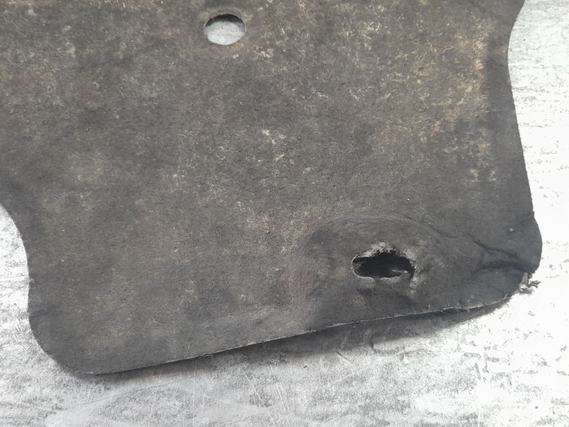 Recambio de cubrecarter para opel corsa f (p2jo) 1.2 (68) referencia OEM IAM 9824226080  