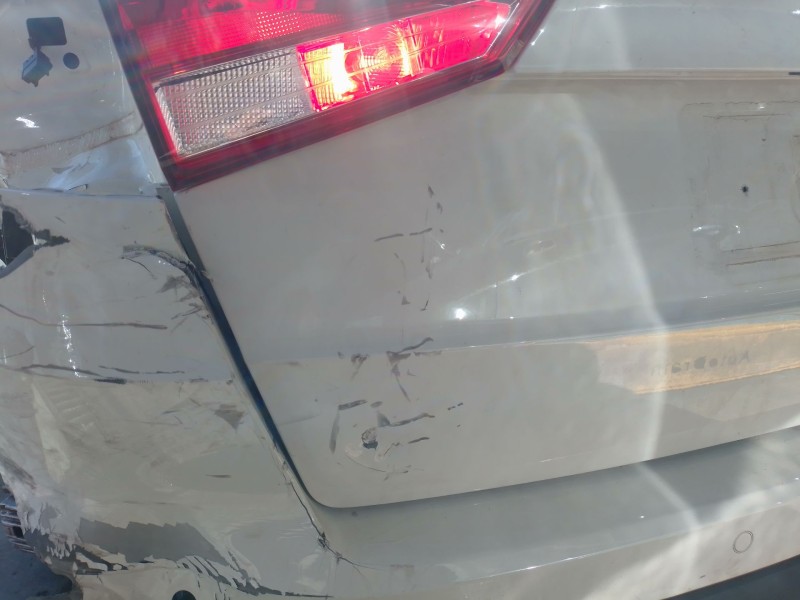 Recambio de porton trasero para seat arona (kj7, kjp) 1.0 tsi referencia OEM IAM   