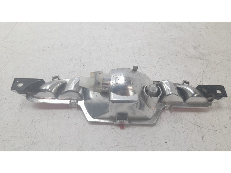 Recambio de piloto trasero central para citroën c4 iii (ba_, bb_, bc_) 1.2 puretech 130 (bahnsa, bahnsb) referencia OEM IAM 9674