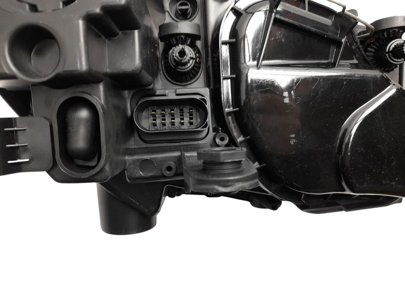 Recambio de faro izquierdo para seat ibiza (6j5) referencia OEM IAM 6J1941021E  10121310002/ST0364814/11852207/901006I