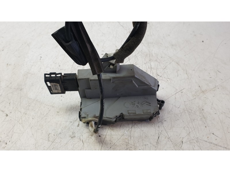 Recambio de cerradura puerta trasera derecha para citroën c5 iii break (rw_) 2.0 hdi 140 referencia OEM IAM 574395  