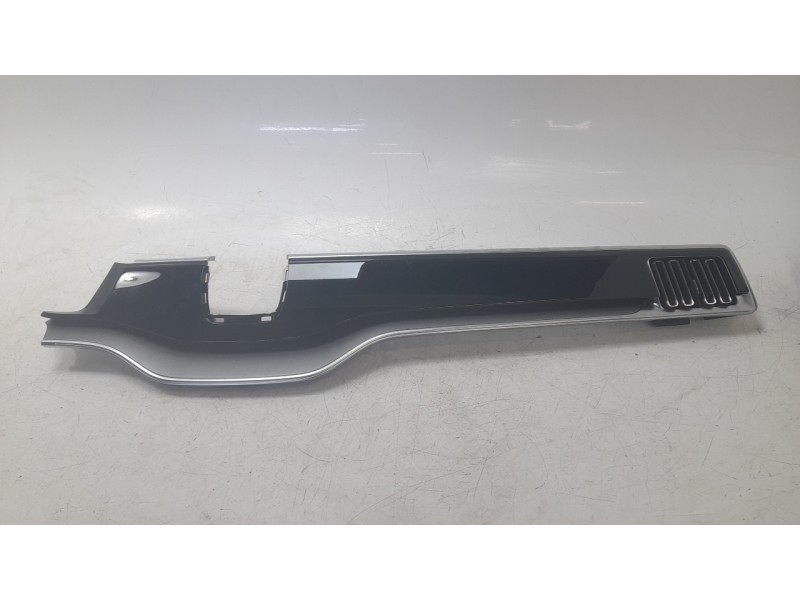 Recambio de moldura para byd seal u 1.5 plug-in hybrid awd referencia OEM IAM SA3HK5306004B  