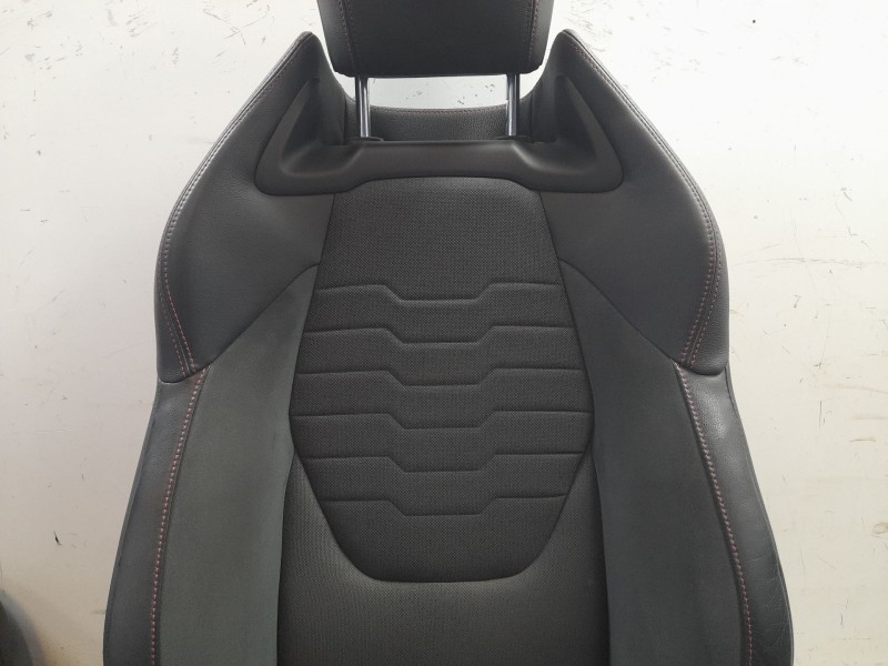 Recambio de juego asientos completo para toyota corolla station wagon (_e21_) 2.0 hybrid (mzeh12) referencia OEM IAM 71074YY160 