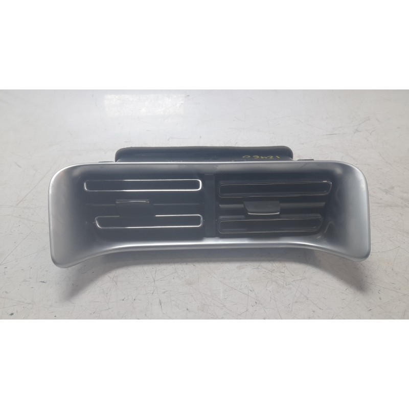 Recambio de rejilla aireadora para byd seal u 1.5 plug-in hybrid awd referencia OEM IAM SA3HK5306590  