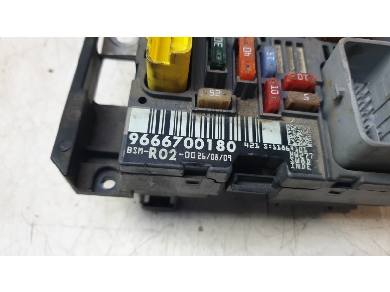 Recambio de caja reles / fusibles para citroën c5 iii break (rw_) 2.0 hdi 140 referencia OEM IAM 9666700180  
