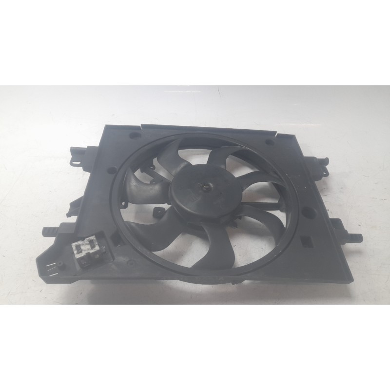 Recambio de electroventilador para dacia duster (hs_) 1.2 tce 125 referencia OEM IAM 214811626R  470061/EVF940017HQ