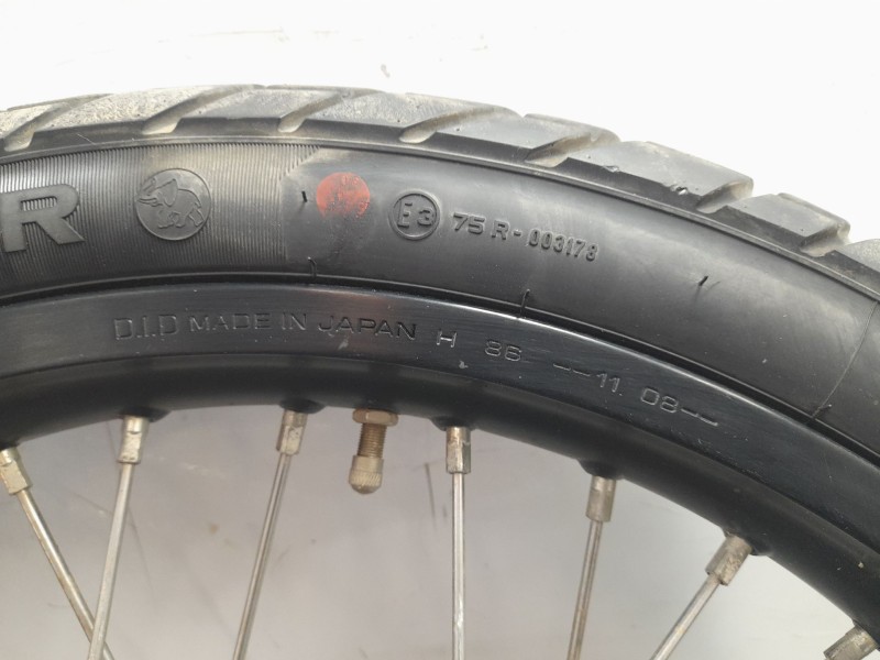 Recambio de llanta para honda crf crf 1100 l africa twin dct referencia OEM IAM 44701MKKD02  