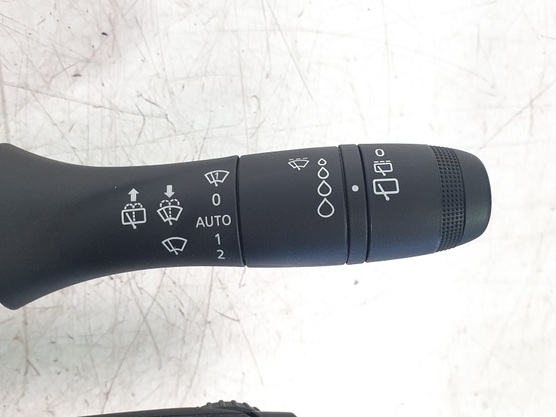 Recambio de mando multifuncion para renault clio v referencia OEM IAM 255674797R  