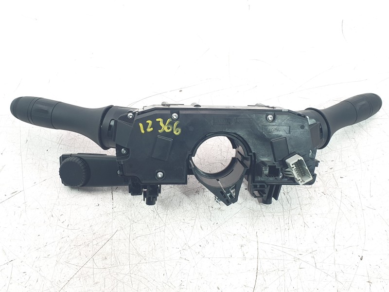 Recambio de mando multifuncion para renault clio v referencia OEM IAM 255674797R  