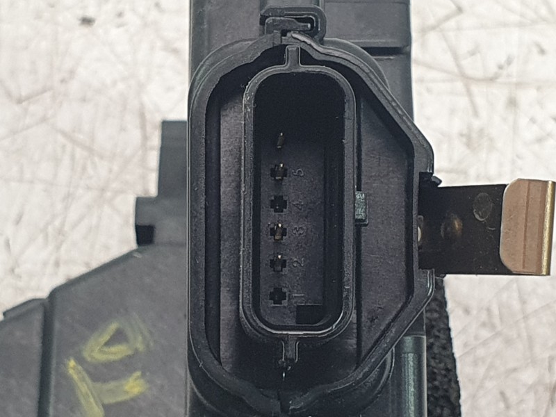 Recambio de cerradura puerta trasera derecha para renault clio v referencia OEM IAM 825007311R  