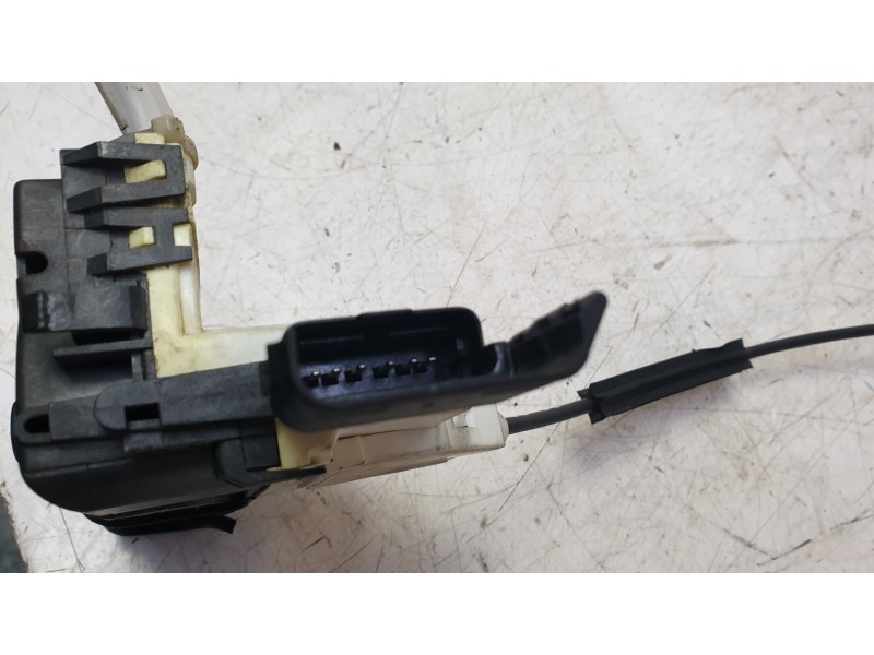 Recambio de cerradura puerta delantera derecha para citroën c5 iii break (rw_) 2.0 hdi 140 referencia OEM IAM 9800618180  