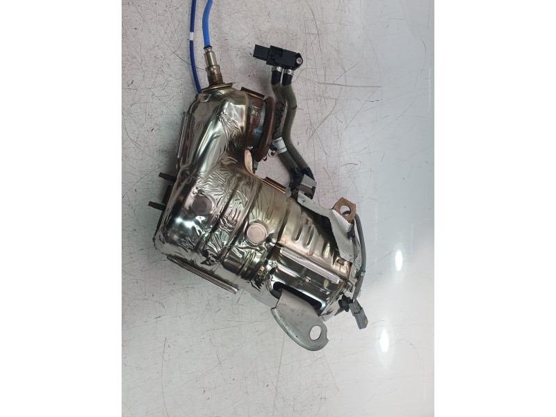 Recambio de catalizador para renault clio v referencia OEM IAM 208A05597R  