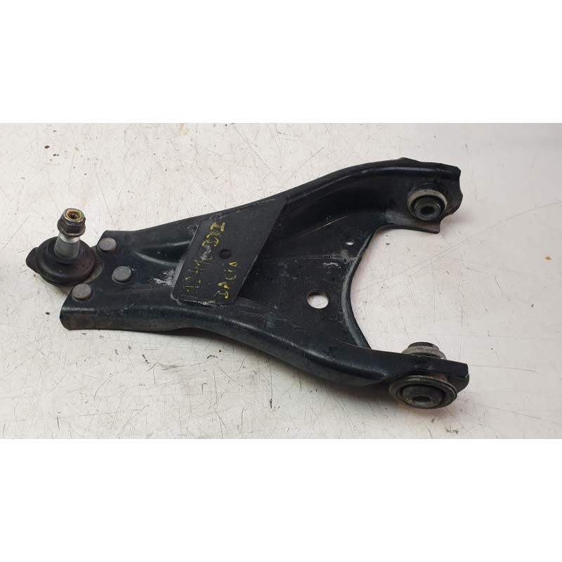 Recambio de brazo suspension superior delantero izquierdo para dacia duster (hs_) 1.2 tce 125 referencia OEM IAM 545012815R  