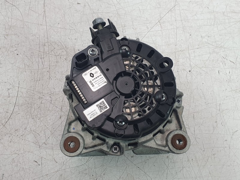 Recambio de alternador para renault clio v referencia OEM IAM 231002175R  ALF011A01BS / ALF501001HQ