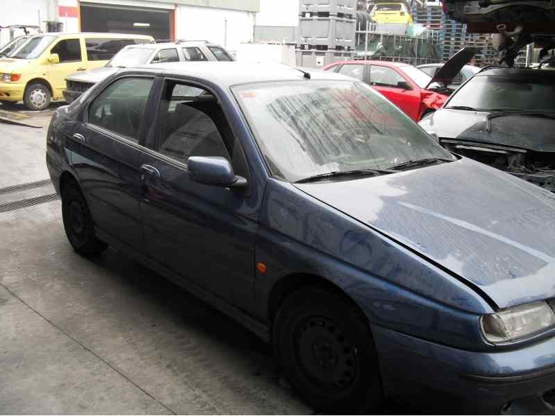 alfa romeo 146 del año 1999