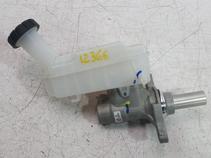 Recambio de bomba freno para renault clio v referencia OEM IAM 460116527R  