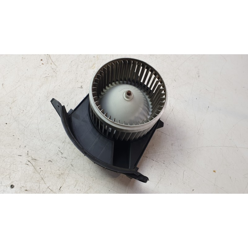 Recambio de ventilador calefaccion para renault kangoo express (fw0/1_) z.e. (fw0z, fw1z) referencia OEM IAM 173830100  