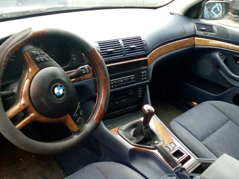 bmw serie 5 berlina (e39) del año 2001