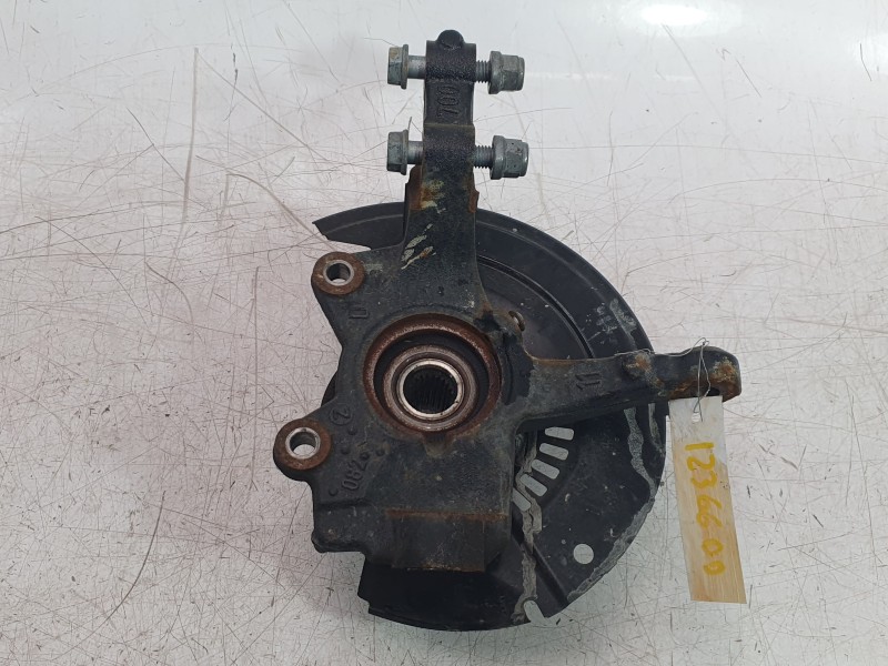 Recambio de mangueta delantera derecha para renault clio v referencia OEM IAM 400142942R  