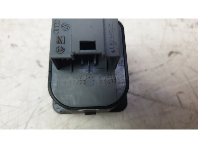 Recambio de mando retrovisor para volkswagen touran (5t1) 2.0 tdi referencia OEM IAM 3G0959565B  