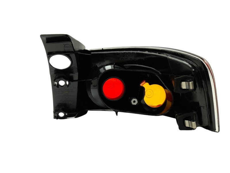 Recambio de piloto trasero izquierdo para seat ibiza (6l1) referencia OEM IAM 6L6945111B  103F21171771/16852131/9010561/ST033417