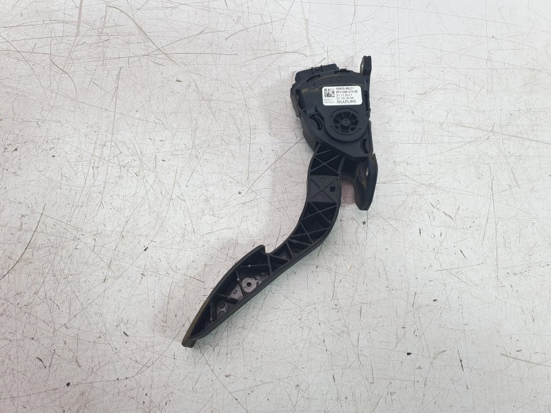 Recambio de potenciometro pedal para suzuki vitara (ly) 1.6 (apk 416) referencia OEM IAM 4940068L51  SPF110098SU