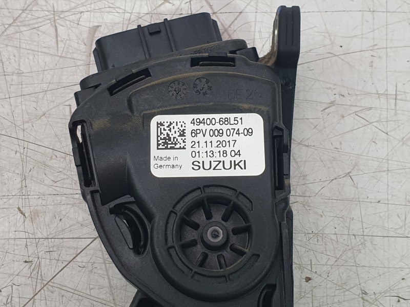 Recambio de potenciometro pedal para suzuki vitara (ly) 1.6 (apk 416) referencia OEM IAM 4940068L51  SPF110098SU