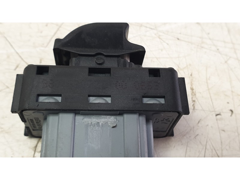 Recambio de mando elevalunas delantero derecho para fiat doblo furgoneta/monovolumen (510_, 511_) bluehdi 100 referencia OEM IAM