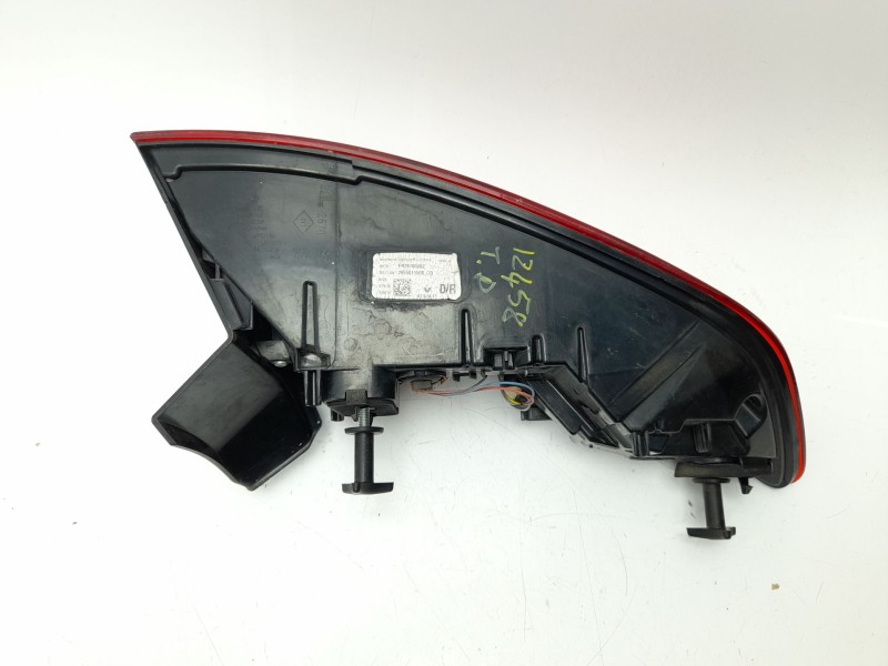 Recambio de piloto trasero derecho para renault megane iv sport tourer (k9a/m/n_) 1.3 tce 140 (k9nb) referencia OEM IAM 26550115