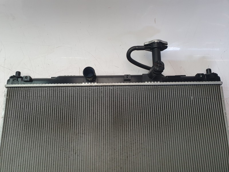 Recambio de radiador agua para suzuki vitara (ly) 1.6 (apk 416) referencia OEM IAM 1770061M00000 CZ2230002820 