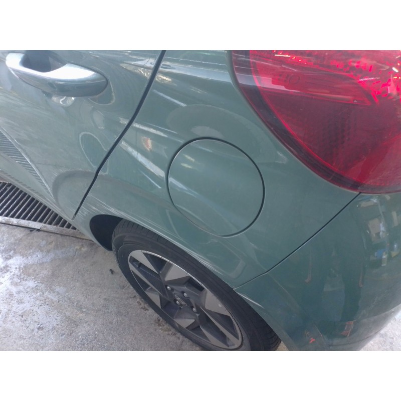 Recambio de tapa exterior combustible para hyundai i10 iii (ac3, ai3) 1.0 mpi referencia OEM IAM   