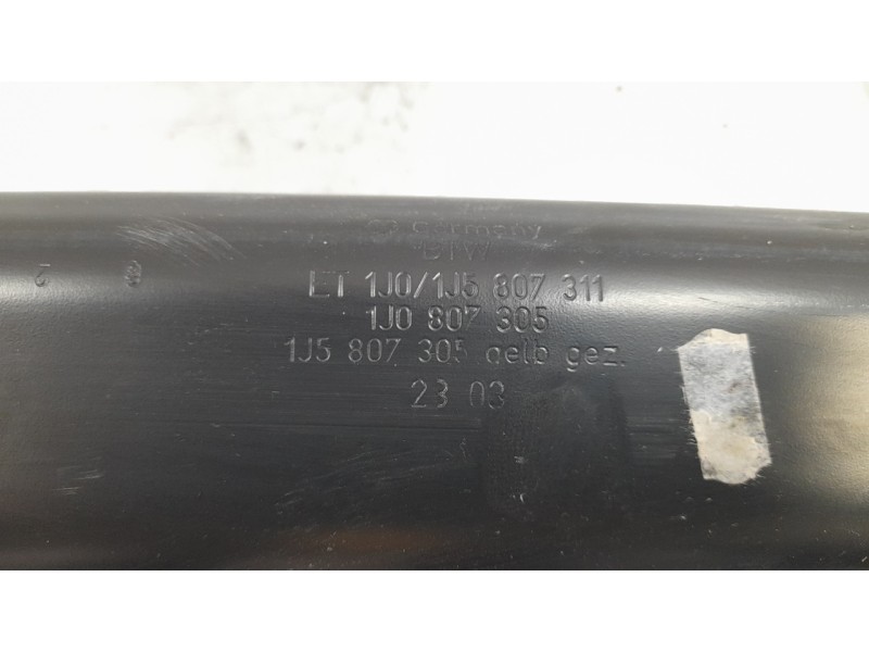 Recambio de refuerzo paragolpes trasero para volkswagen golf iv berlina (1j1) básico referencia OEM IAM 1J5807305 107232107 VG03