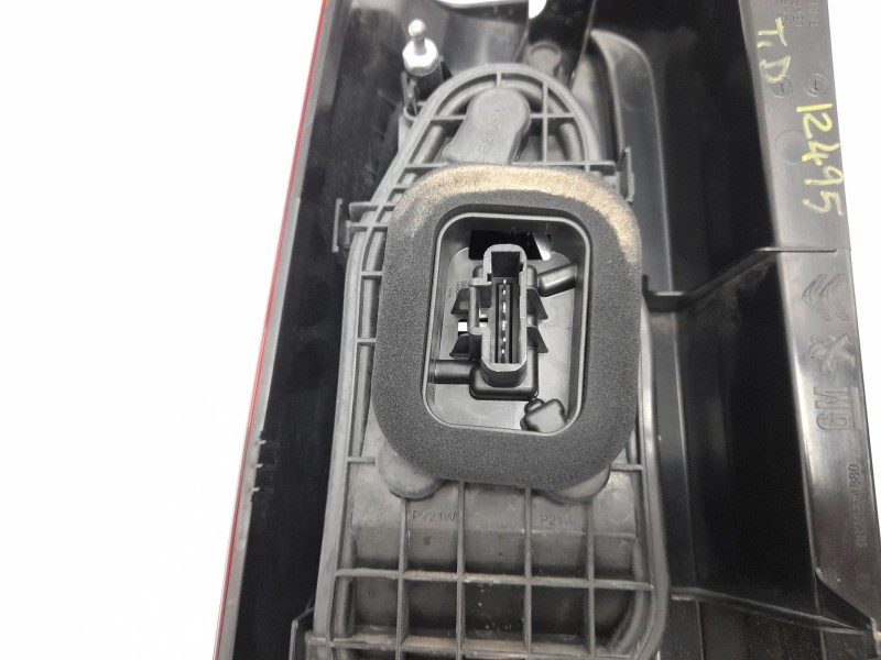 Recambio de piloto trasero derecho para fiat doblo furgoneta/monovolumen (510_, 511_) bluehdi 100 referencia OEM IAM 9820554880 