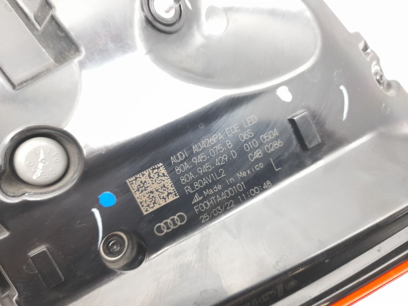 Recambio de piloto trasero izquierdo para audi q5 sportback (fyt) 35 tdi referencia OEM IAM 80A945075B  