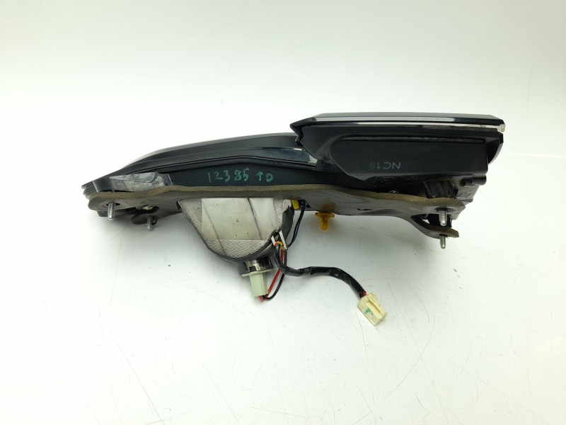 Recambio de piloto trasero derecho interior para subaru outback (bs) 2.5 awd (bs9) referencia OEM IAM 84912AN080  