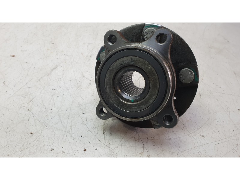 Recambio de buje trasero derecho para byd seal u 1.5 plug-in hybrid awd referencia OEM IAM SA3HA3103100  