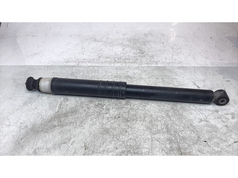 Recambio de amortiguador trasero izquierdo para renault captur limited referencia OEM IAM 562107338R  