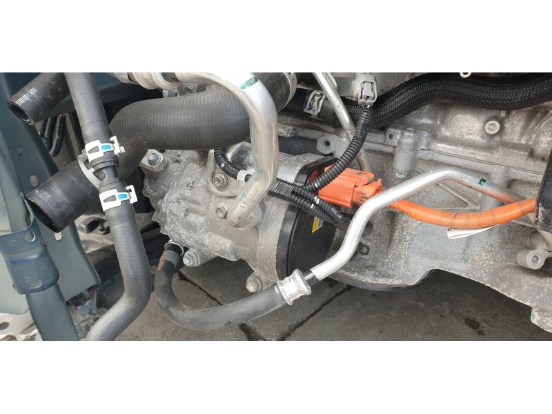 Recambio de compresor aire acondicionado para toyota corolla (e21) referencia OEM IAM 8837012080  