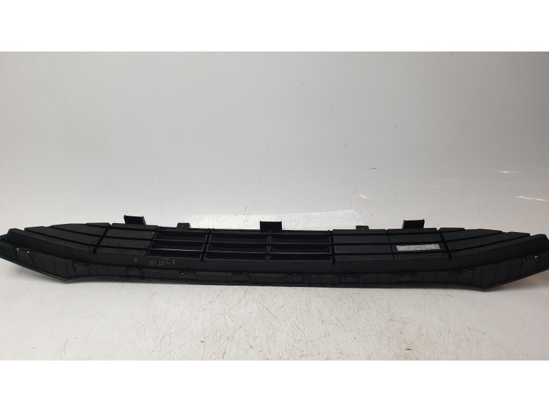 Recambio de rejilla delantera para hyundai i10 iii (ac3, ai3) 1.0 mpi referencia OEM IAM 86531K7500  