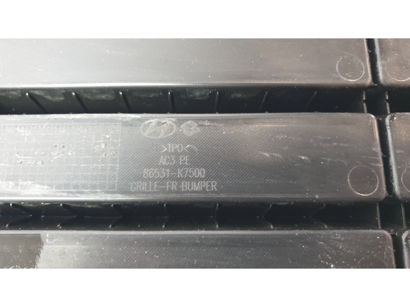 Recambio de rejilla delantera para hyundai i10 iii (ac3, ai3) 1.0 mpi referencia OEM IAM 86531K7500  