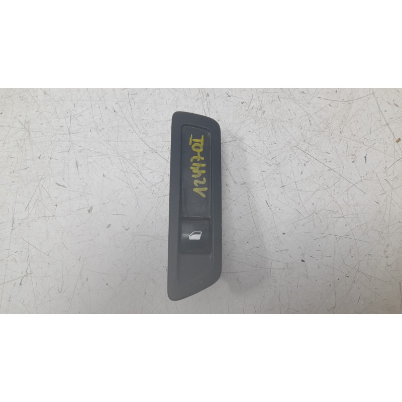 Recambio de mando elevalunas delantero izquierdo para citroën c-elysee (dd_) 1.5 bluehdi 100 referencia OEM IAM 9674873977  