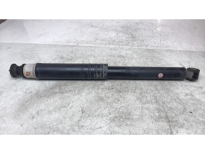 Recambio de amortiguador trasero izquierdo para renault captur limited referencia OEM IAM 562107338R  
