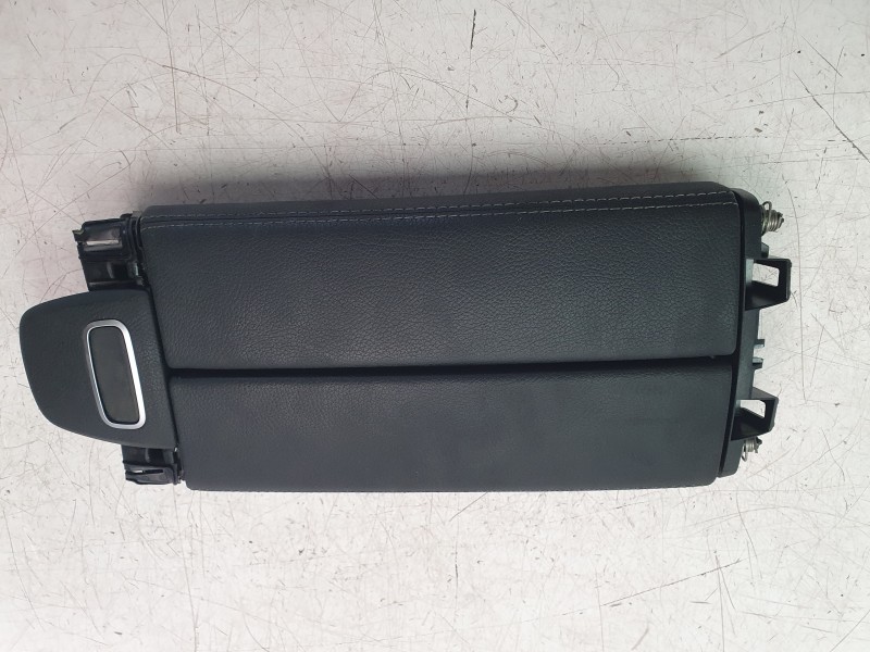 Recambio de apoyabrazos central para mercedes-benz clase a berlina (bm 177) a 200 d (117.112) referencia OEM IAM A1776806603  