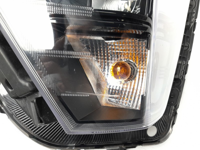 Recambio de faro izquierdo para hyundai kona 1.0 t-gdi referencia OEM IAM   