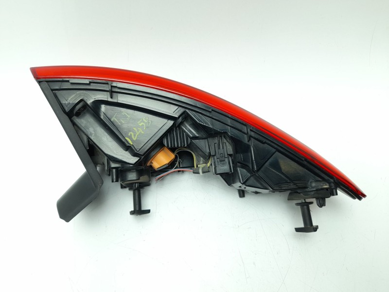 Recambio de piloto trasero izquierdo para renault megane iv sport tourer (k9a/m/n_) 1.3 tce 140 (k9nb) referencia OEM IAM 265554