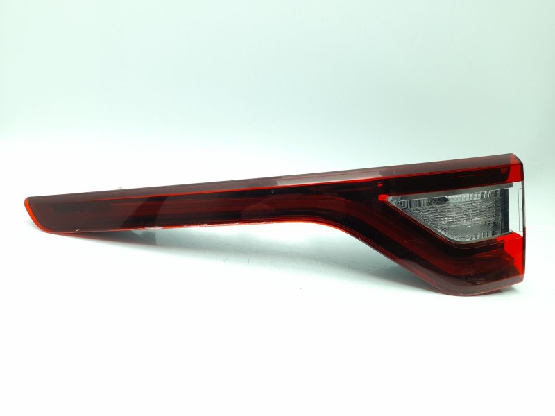 Recambio de piloto trasero derecho interior para renault megane iv sport tourer (k9a/m/n_) 1.3 tce 140 (k9nb) referencia OEM IAM