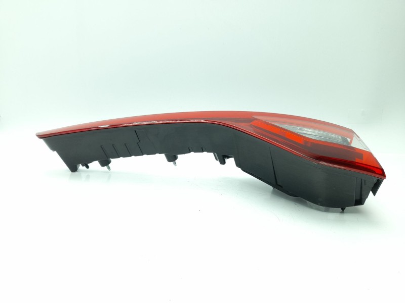 Recambio de piloto trasero derecho interior para renault megane iv sport tourer (k9a/m/n_) 1.3 tce 140 (k9nb) referencia OEM IAM