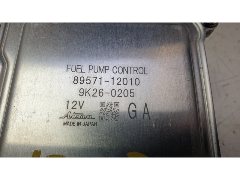 Recambio de modulo electronico para toyota corolla station wagon (_e21_) 2.0 hybrid (mzeh12) referencia OEM IAM 8957112010  