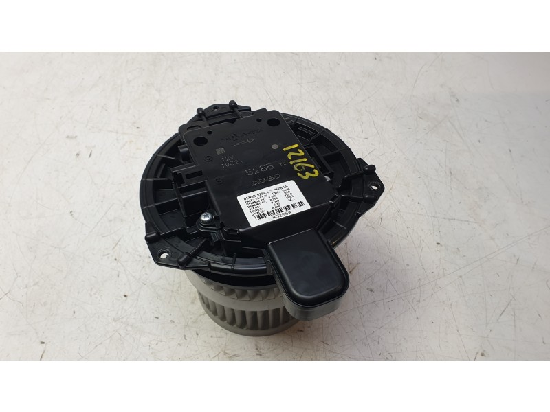 Recambio de motor calefaccion para toyota corolla station wagon (_e21_) 2.0 hybrid (mzeh12) referencia OEM IAM 87103F4020  34700